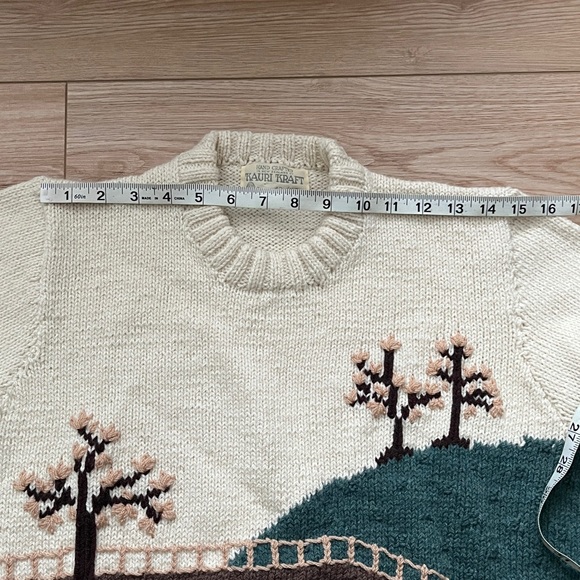 Vintage Kauri Kraft hand knit wool sweater featuring sheep in a pasture - Picture 8 of 12